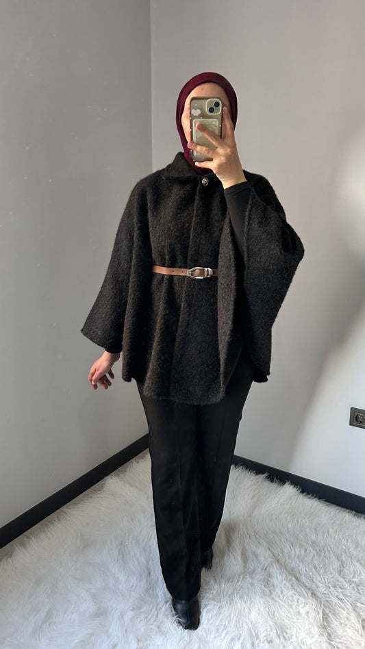 Kemer Detaylı Pelerin Panço